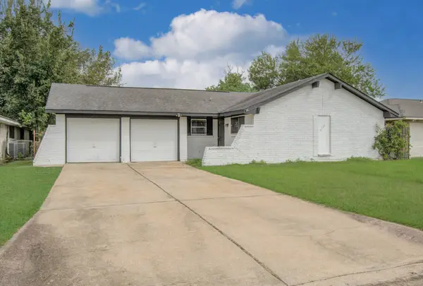 2130 Bunzel Street, Houston, TX 77088