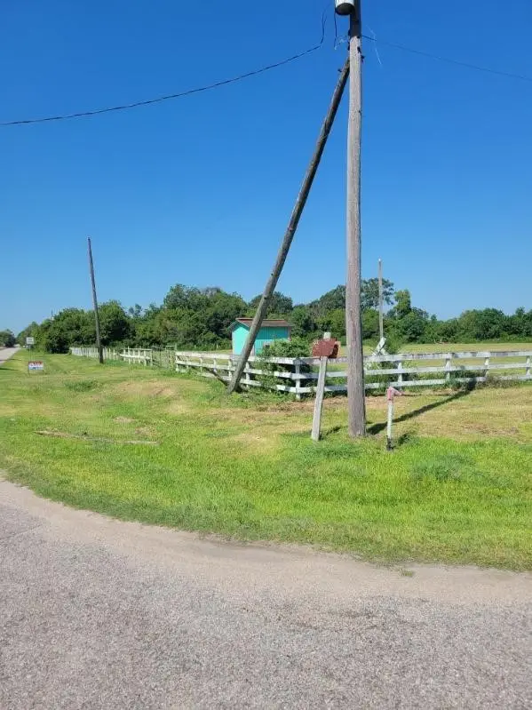 405 Strawberry Street, League City, TX 77573 - #2