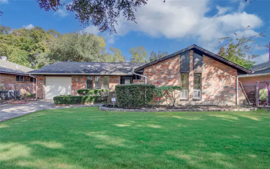 2110 Mosher Lane, Houston, TX 77088 - Image #2