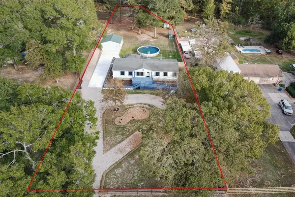 4621 Price Road, Montgomery, TX 77316