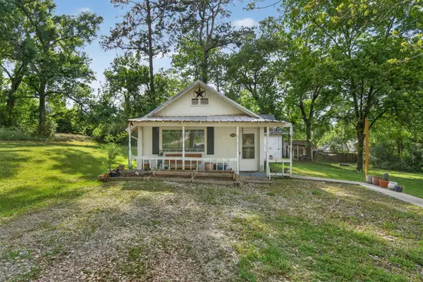 15185 Travis Lane, Willis, TX 77378
