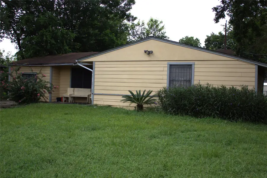 5417 Flamingo Drive, Houston, TX 77033 - #2
