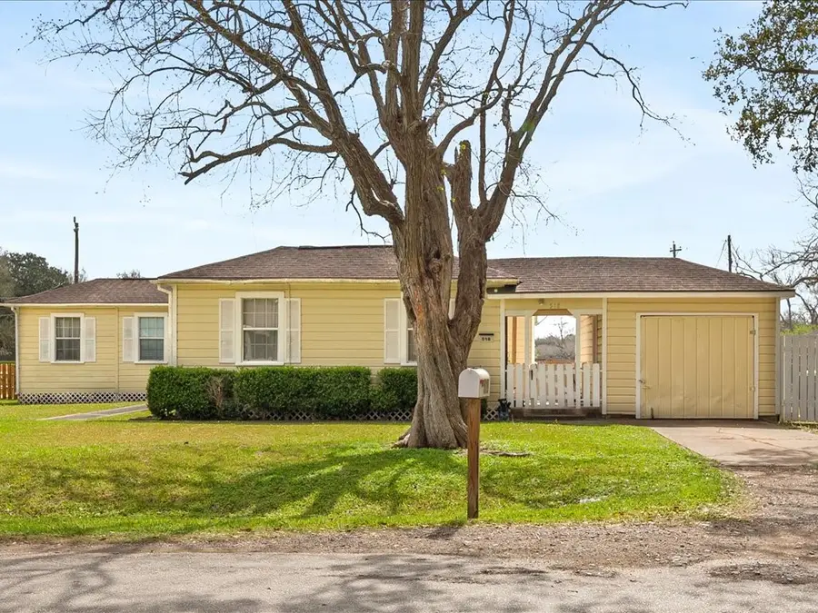 518 Sunny Lane, Wharton, TX 77488 - #3