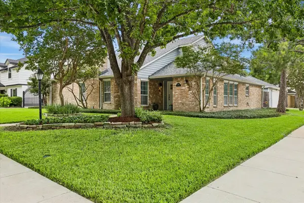 1902 Eagle Falls Street, Houston, TX 77077