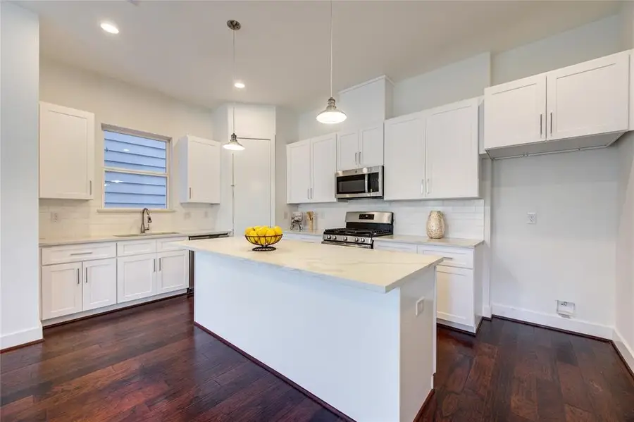 847 Rachel Street #E, Houston, TX 77091 - #2