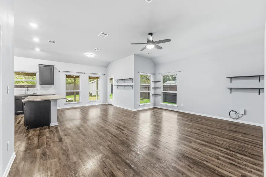 148 Emery Oak Way, Huntsville, TX 77320 - Image #3