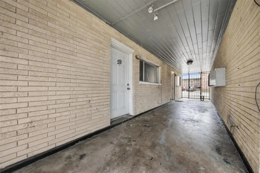 516 Holiday Drive, Galveston, TX 77550 - #3