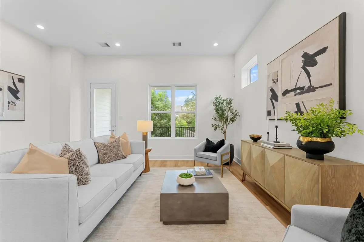 4135 De George Street, Houston, TX 77009 - Image #1