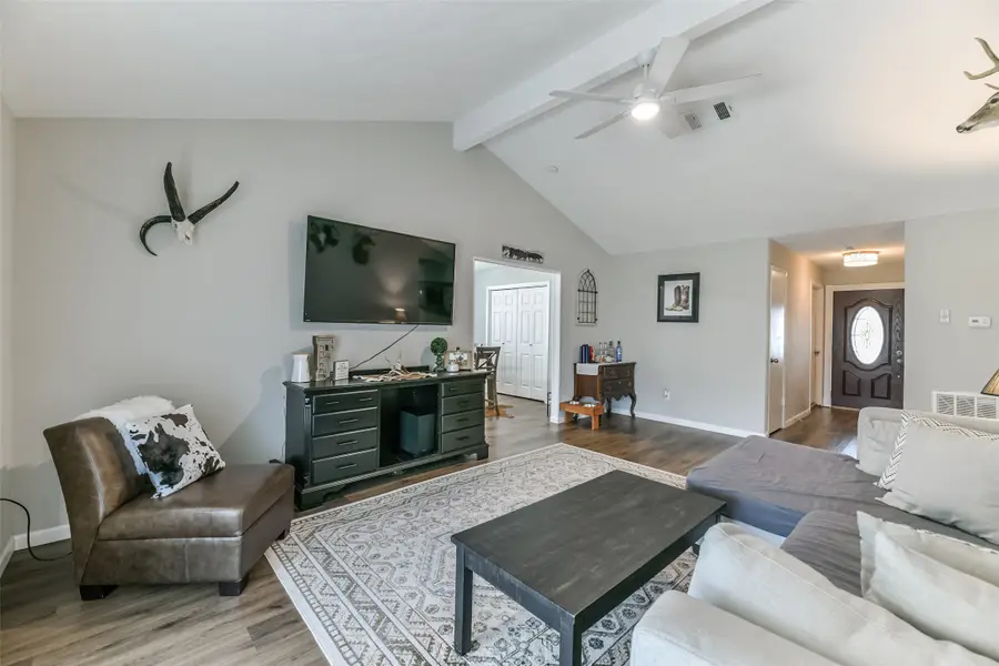 9902 Wren Street, La Porte, TX 77571 - Image #2