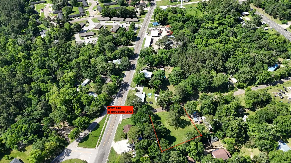 211 C Street, Livingston, TX 77351 - #1