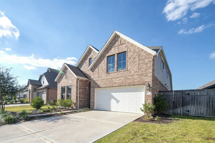 8723 Arbor Trail Drive, Missouri City, TX 77459 - Image #3