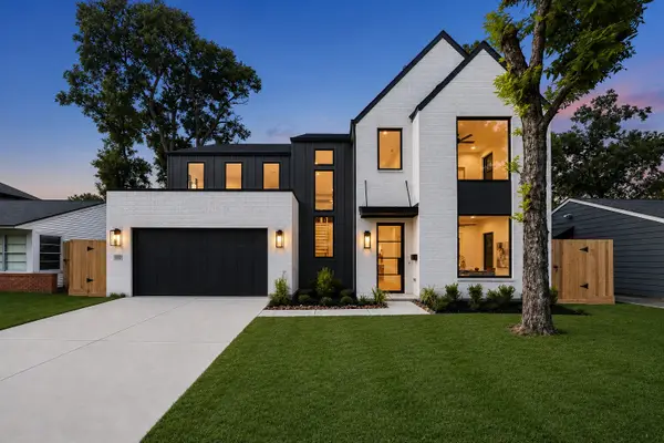 1212 Candlelight Lane, Houston, TX 77018