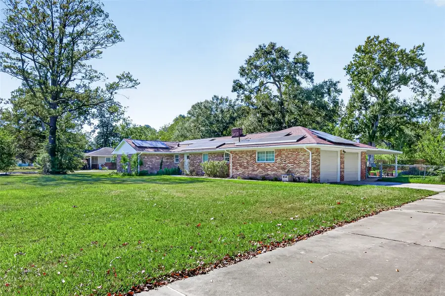 506 N Clear Creek Drive, Friendswood, TX 77546 - #2
