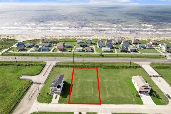 21205 Scissor Tail Lane, Galveston, TX 77554