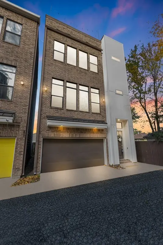 209 Burr Street #D, Houston, TX 77011 - Image #1