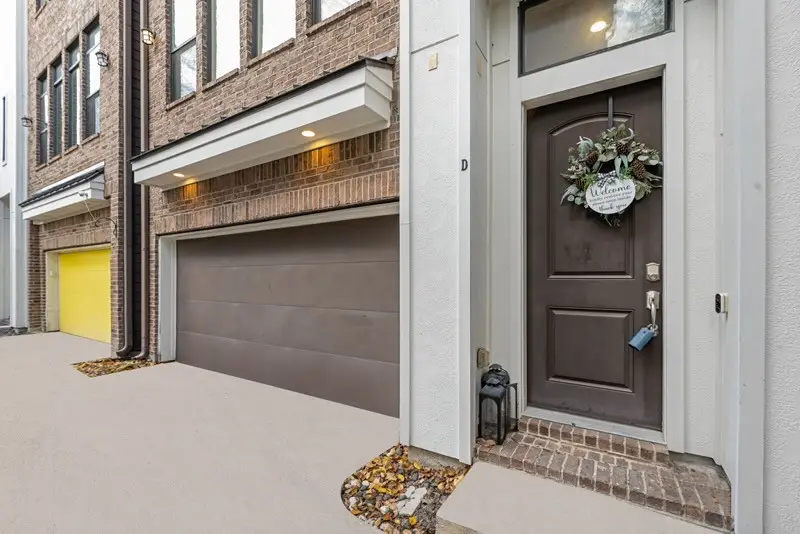 209 Burr Street #D, Houston, TX 77011 - Image #2