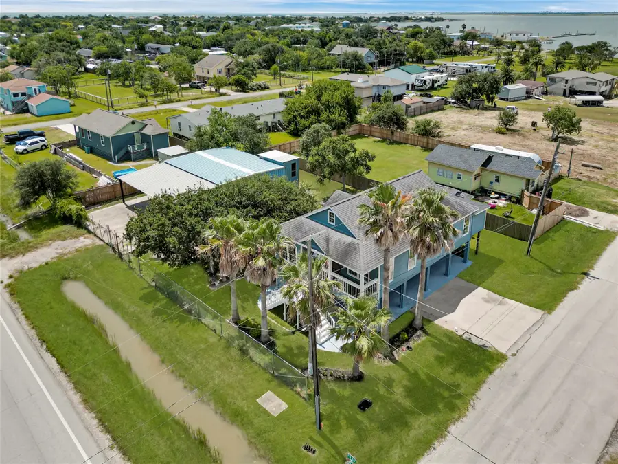 909 18th Street, San Leon, TX 77539 - Image #2