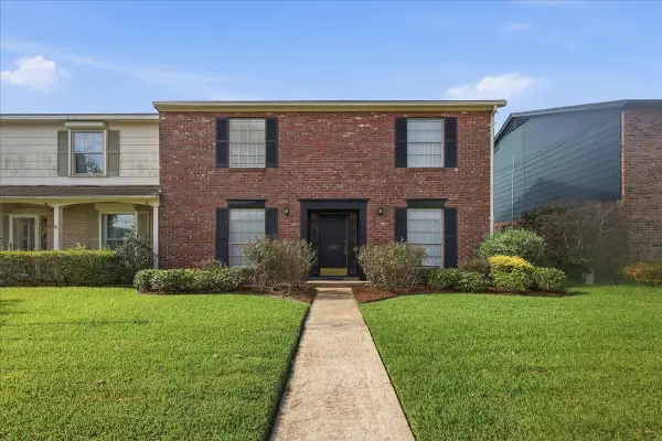 5945 Townhouse Lane, Beaumont, TX 77707