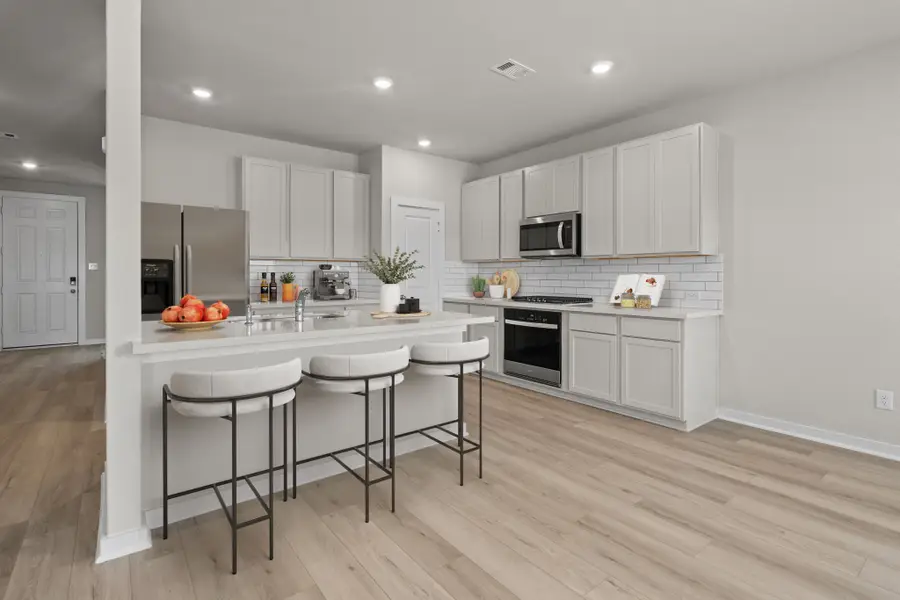 2425 East Heritage Drive, Dayton, TX 77535 - Image #2