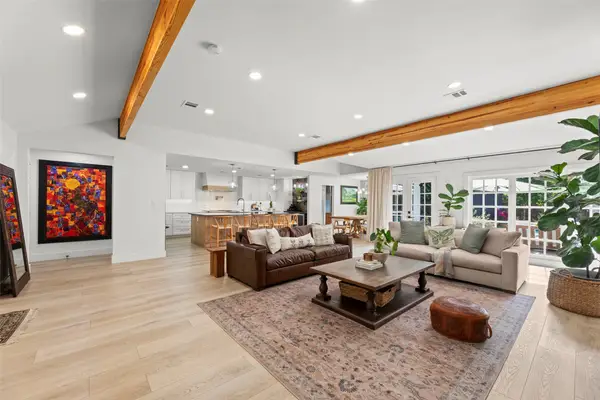 802 N Wilcrest Drive, Houston, TX 77079