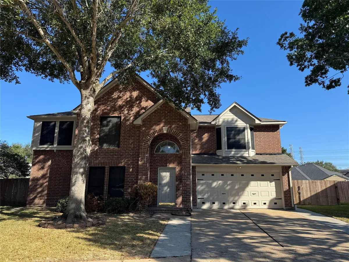 606 Oak Berry Drive, Kemah, TX 77565 - Image #1