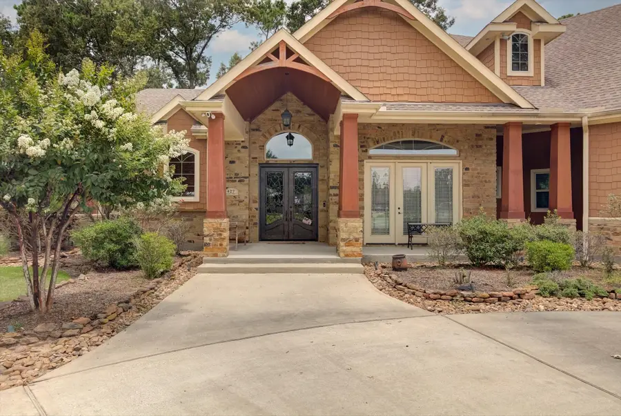 427 Lassen Villa Court, Huffman, TX 77336 - Image #2