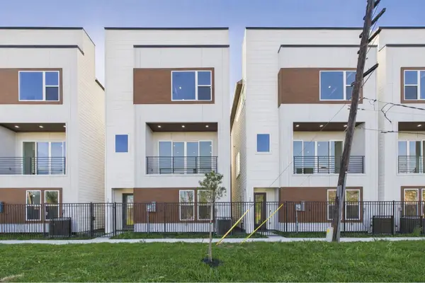2415 Harrington St Street, Houston, TX 77026