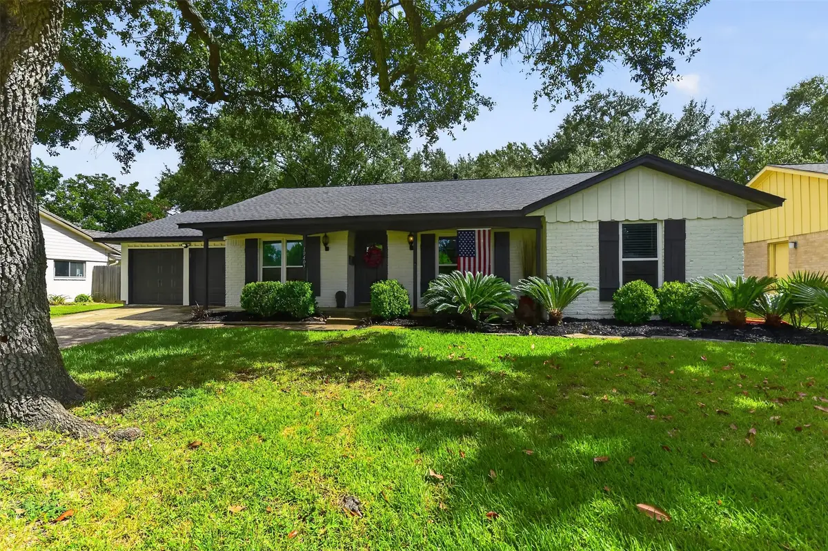10407 Winding Trail Road, La Porte, TX 77571 - #1