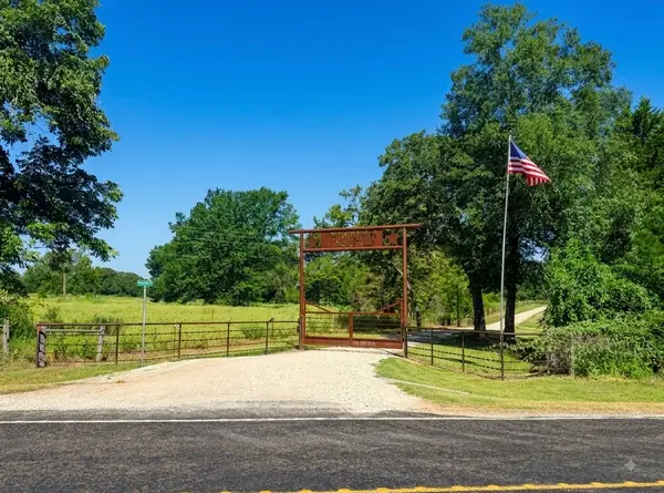 26457 Fm 831, Buffalo, TX 75831