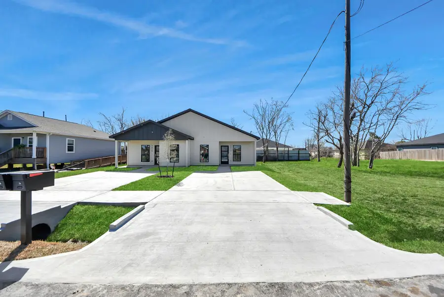 9826 Nedwald Street, Houston, TX 77029 - #3