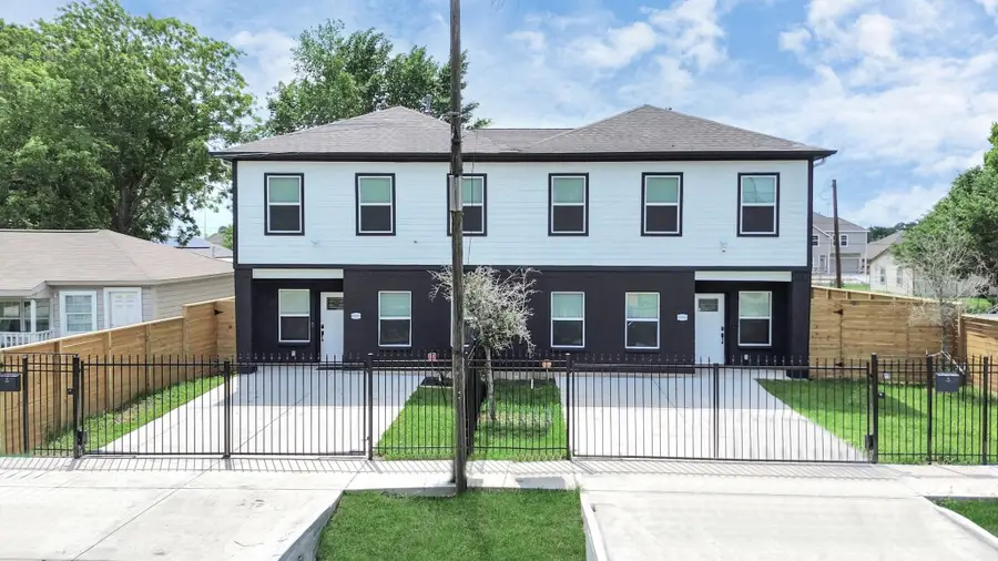 8406 Parnell Street #A/B, Houston, TX 77051 - #3