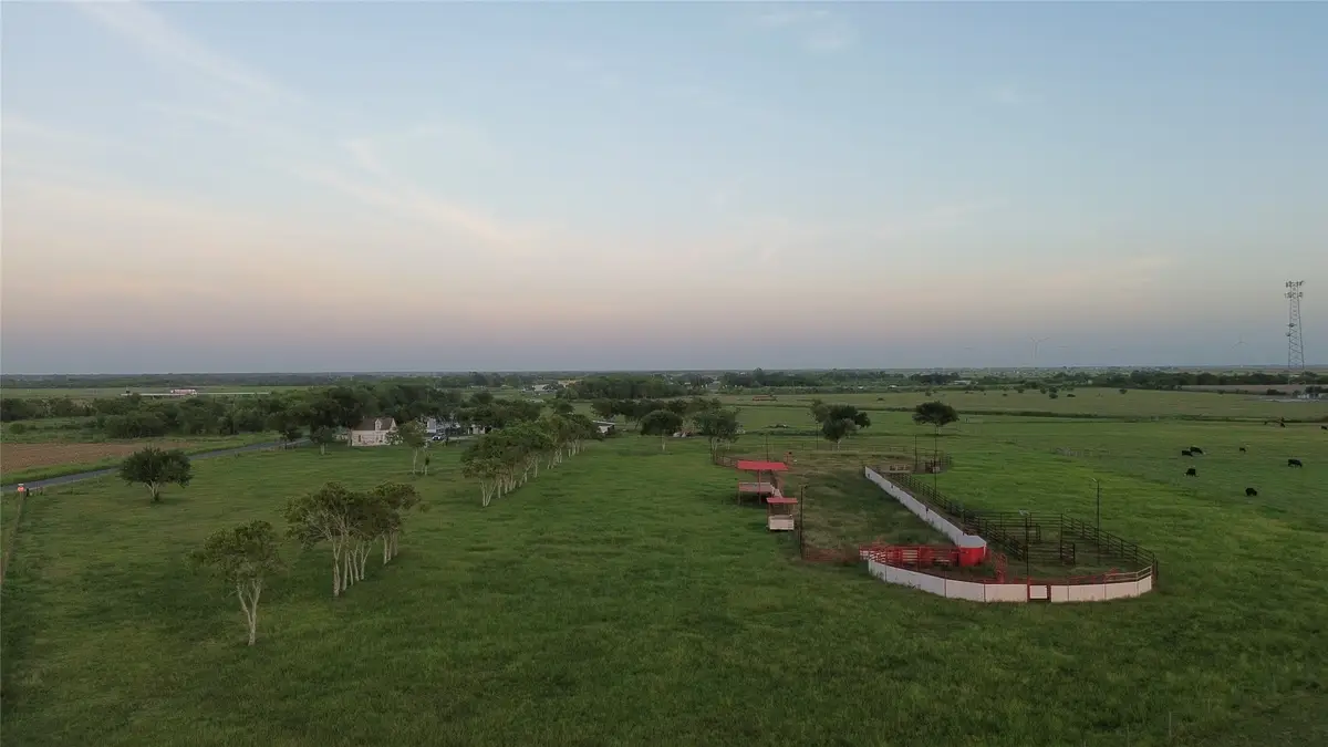 379 County Road 456, El Campo, TX 77437 - Image #1