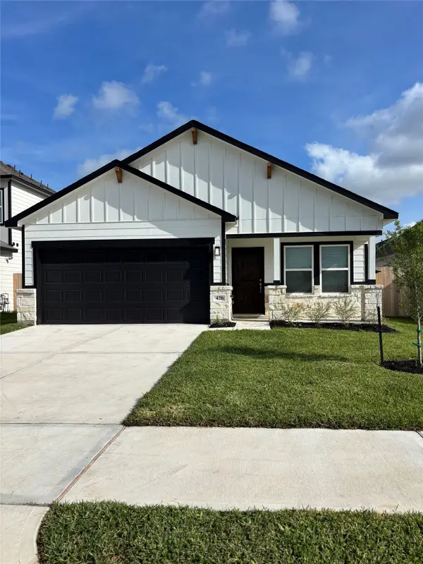426 Magnetic Hill Drive, Crosby, TX 77532
