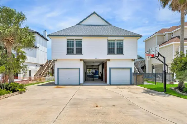 506 Westerly Drive, Tiki Island, TX 77554