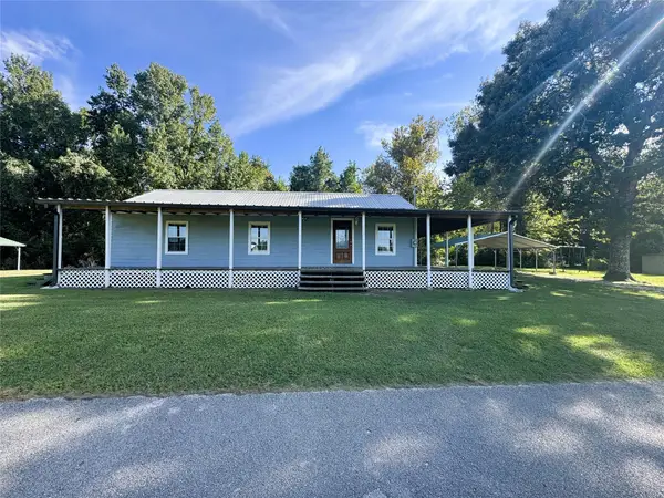 137 County Road 2090, Liberty, TX 77575