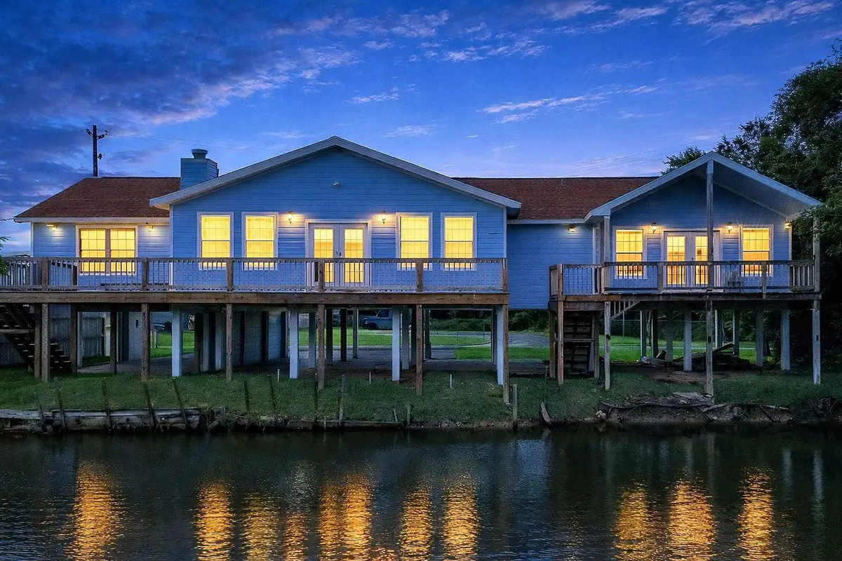 1615 Railroad Avenue, San Leon, TX 77539 - #1