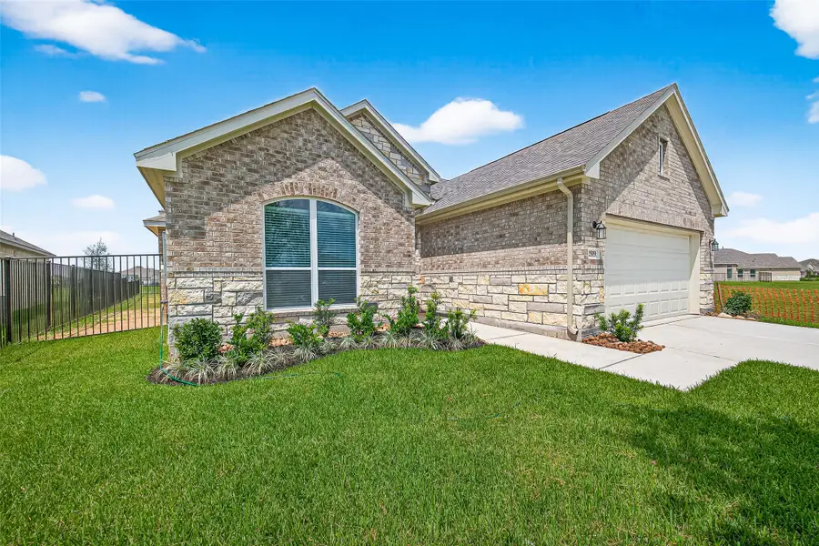 2919 Golden Isle Drive, Texas City, TX 77568 - #2
