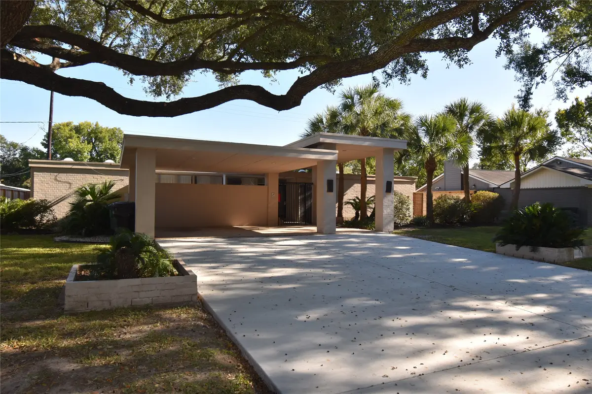 10211 Willowgrove Drive, Houston, TX 77035 - Image #1