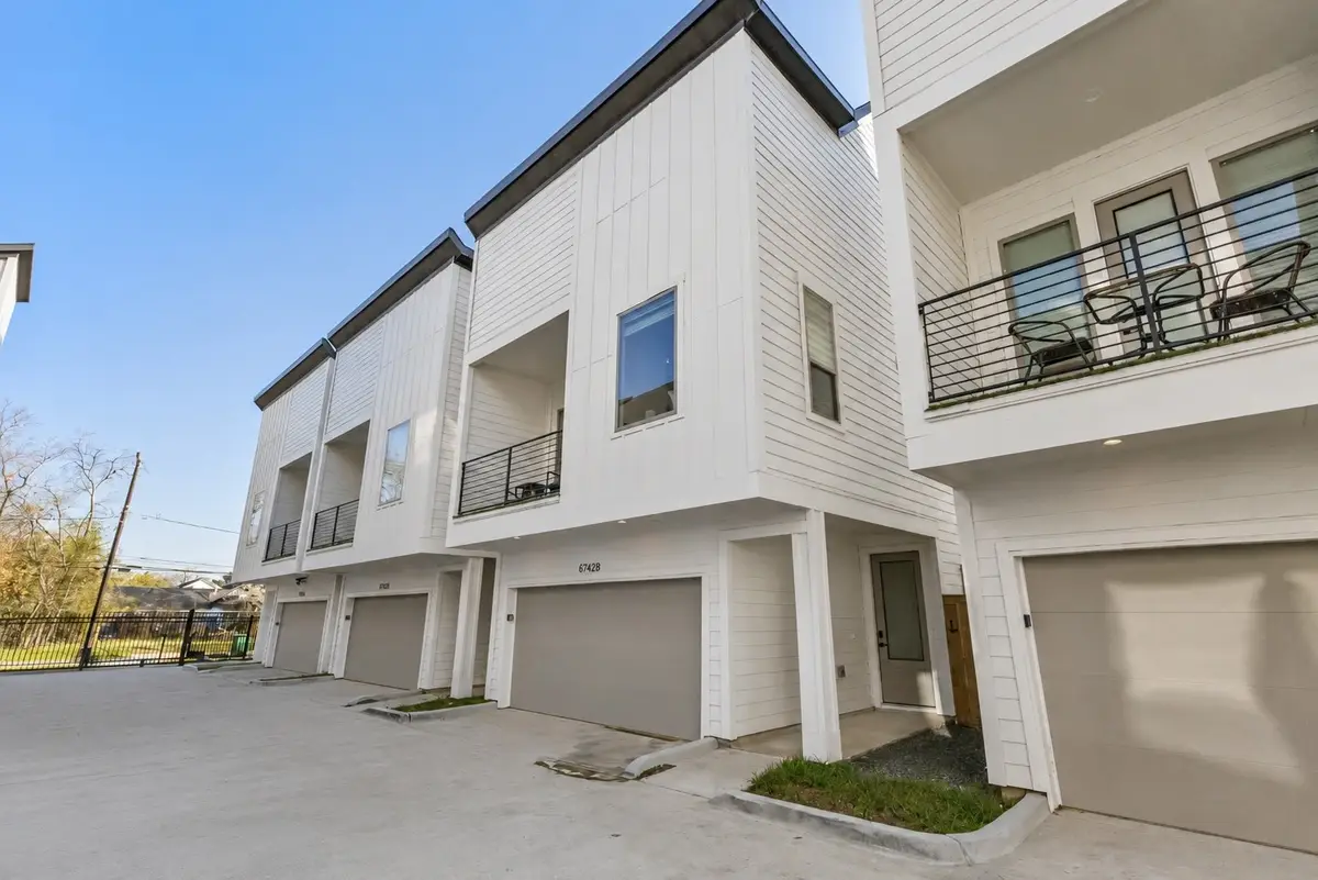6742 Peerless Street #B, Houston, TX 77021 - #1