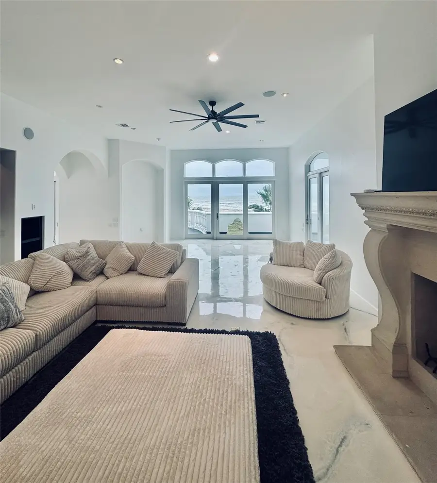 17009 San Luis Pass Road, Galveston, TX 77554 - Image #3