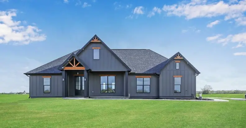 643 Chuckwagon Trail, Angleton, TX 77515 - #1