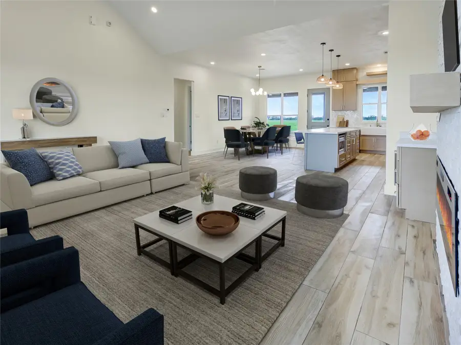 643 Chuckwagon Trail, Angleton, TX 77515 - #3