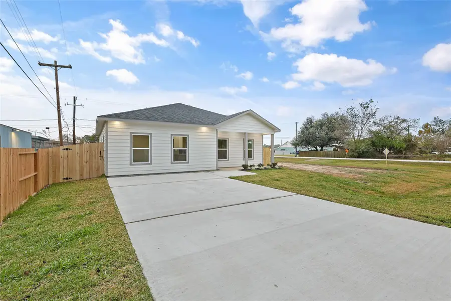 19210 Akin Drive, Crosby, TX 77532 - Image #3