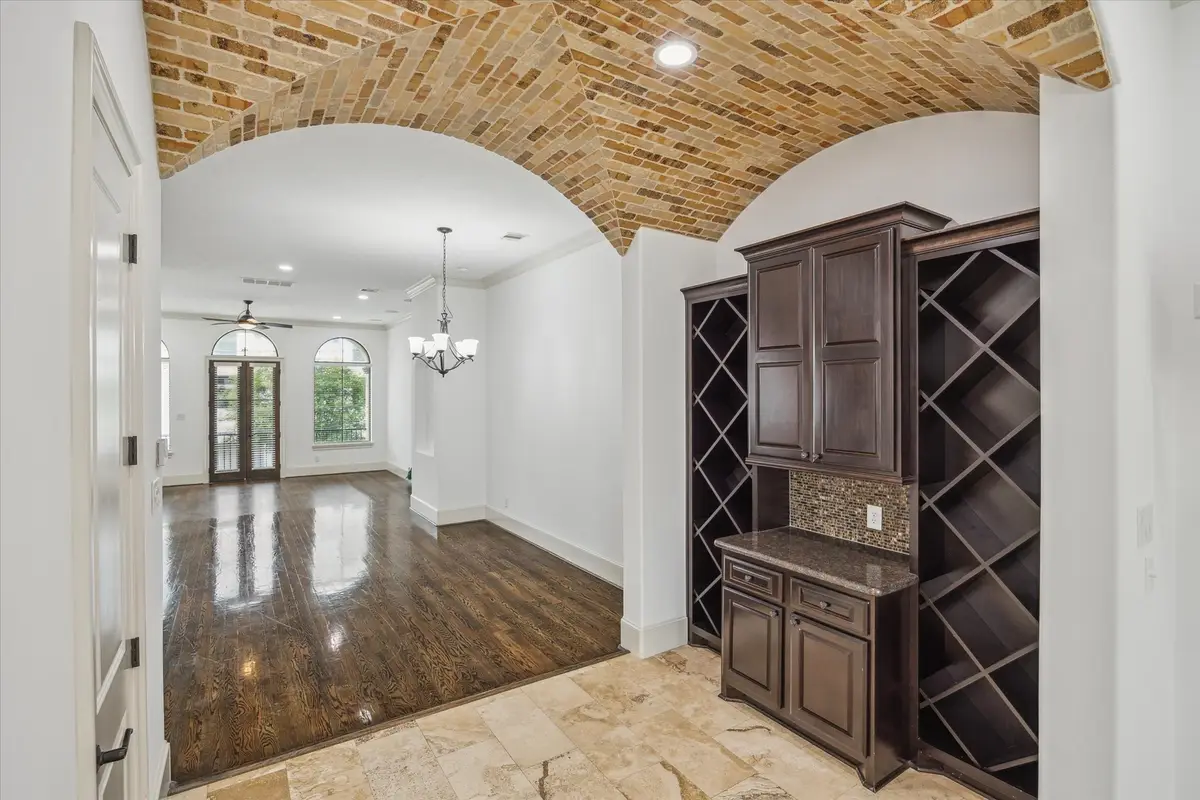 5411 Gibson Street, Houston, TX 77007 - Image #1