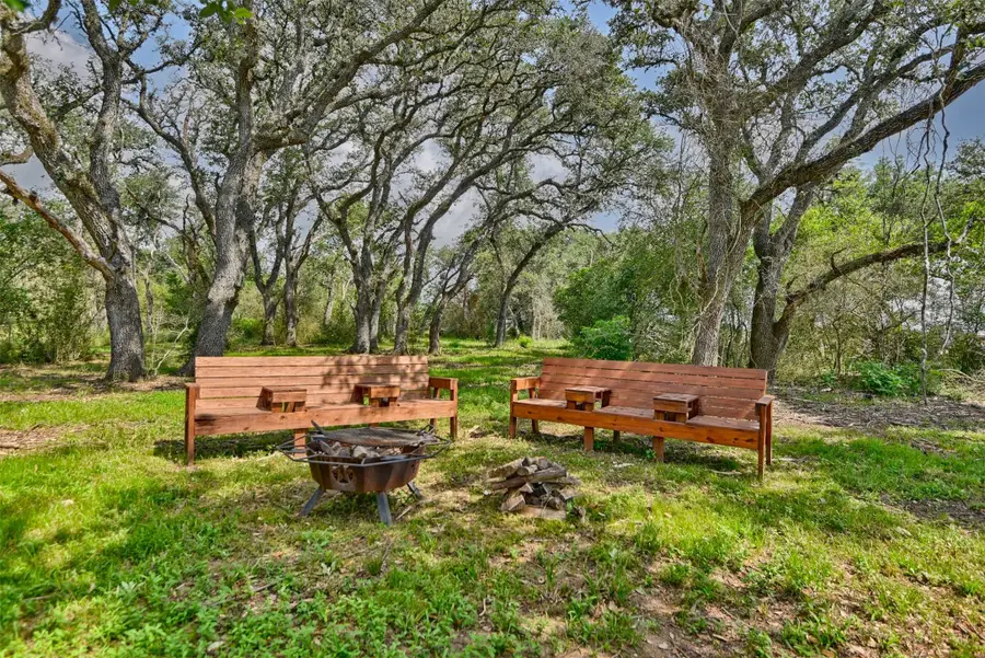 3072 1st Street, Rock Island, TX 77470 - Image #2