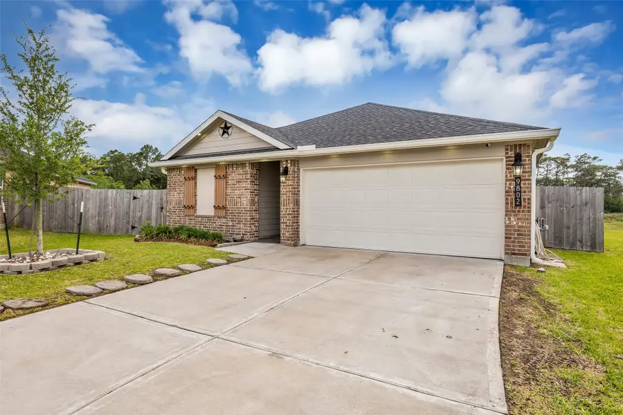 9802 Palm Royal Drive, Baytown, TX 77521 - #2