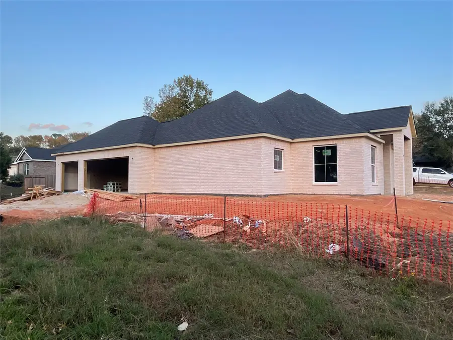 13046 Valleywood Circle, Willis, TX 77318 - Image #2