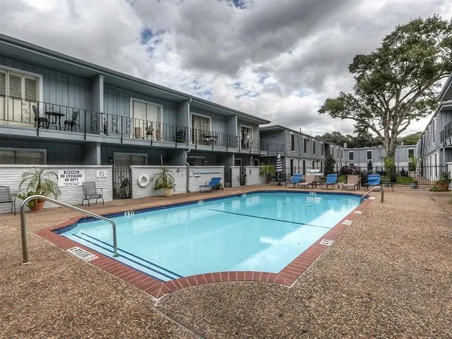 1901 S Voss Road #61, Houston, TX 77057 - Image #3