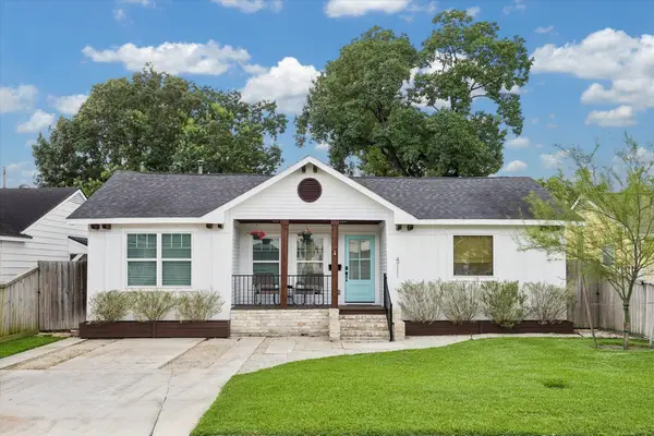 4711 Edison Street, Houston, TX 77009