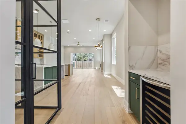 2404 Quenby Street, Houston, TX 77005